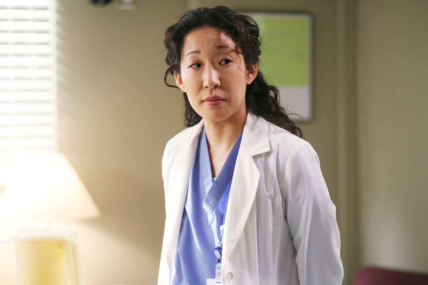 Sandra Oh, PopViewers.com, Grey