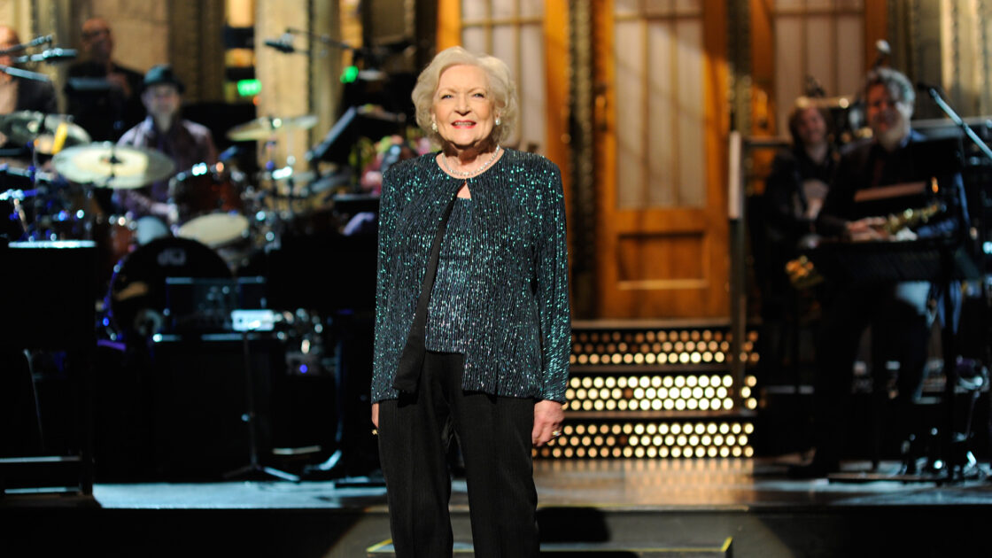 Betty White, SNL, PopViewers.com