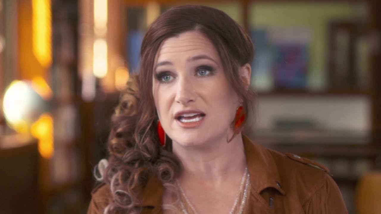 Bad Moms, Kathryn Hahn, PopViewers.com