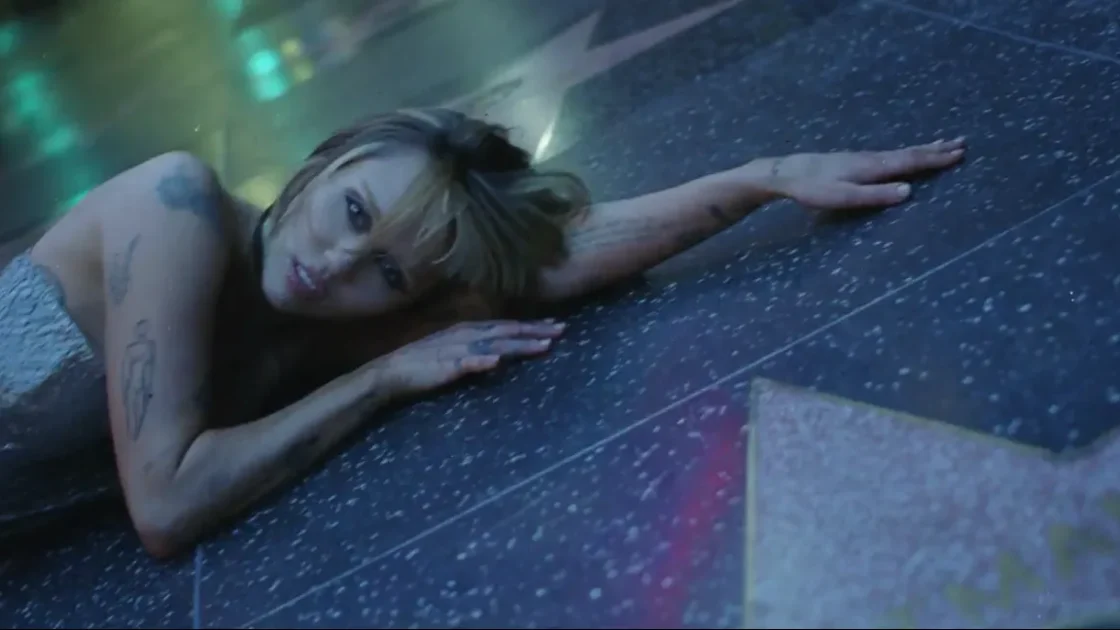 Miley Cyrus, PopViewers.com