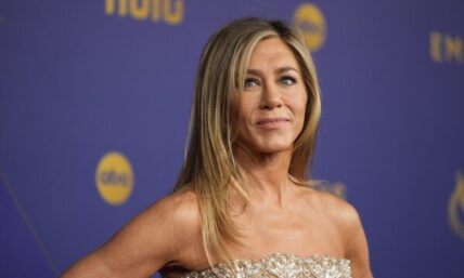 Jennifer Aniston, PopViewers.com