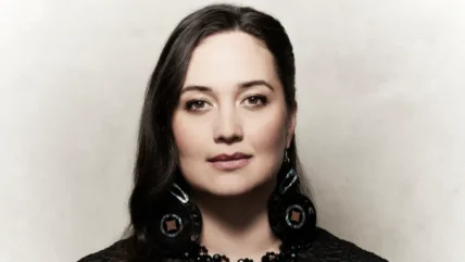 Lily Gladstone, PopViewers.com